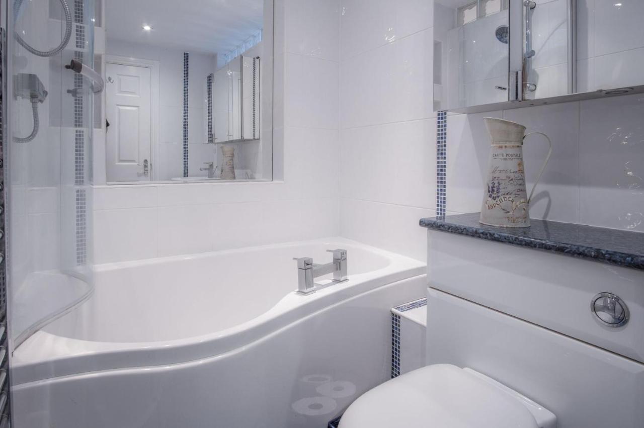 Goscar Court - 1 Bedroom Apartment - 텐비 외부 사진